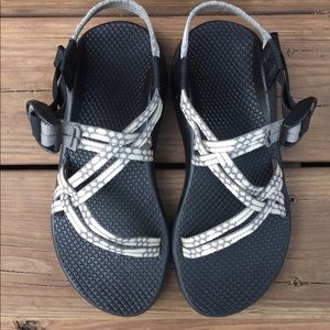 Nearly New Women’s Chacos Size 7.5 | Grey/White